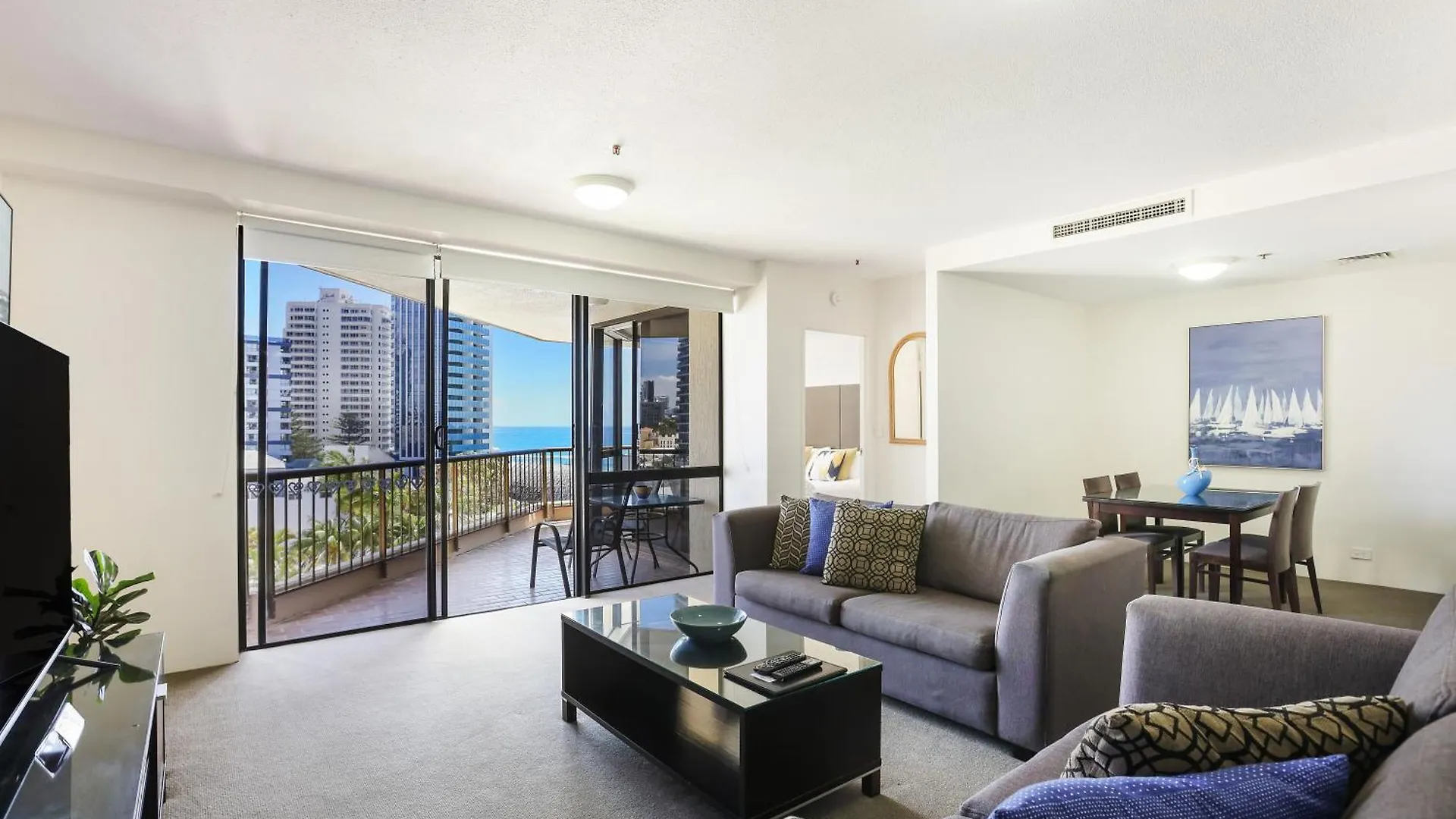 Paradise Centre Apartments Managed By Gchs Gold Coast