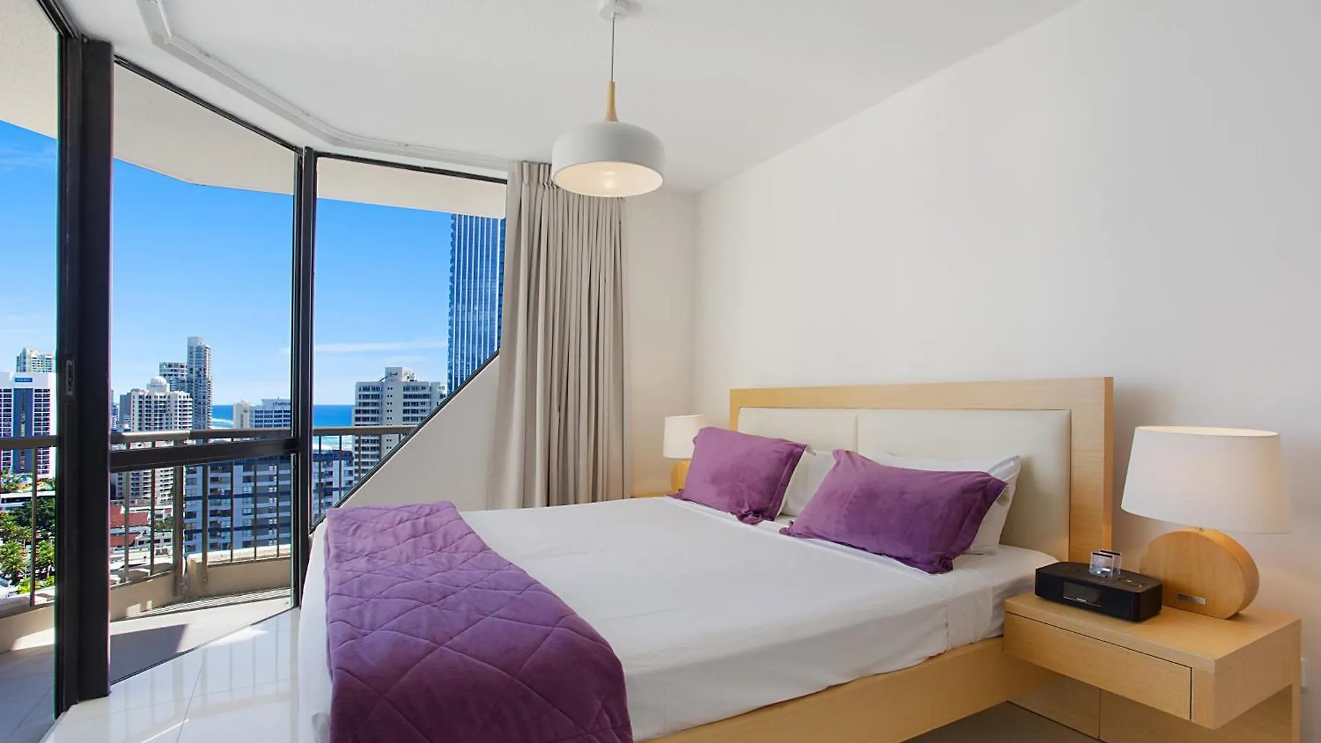 Paradise Centre Apartments Managed By Gchs Gold Coast