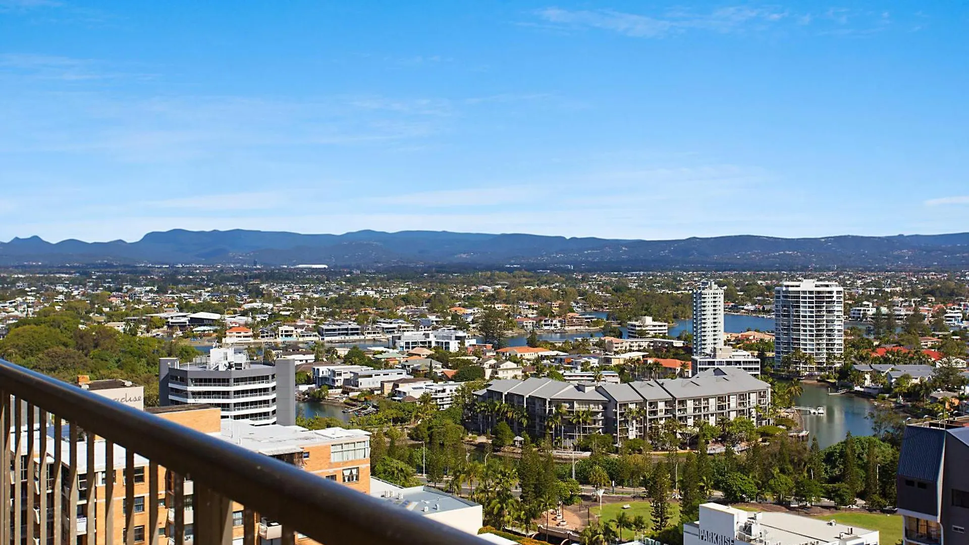 Paradise Centre Apartments Managed By Gchs Gold Coast