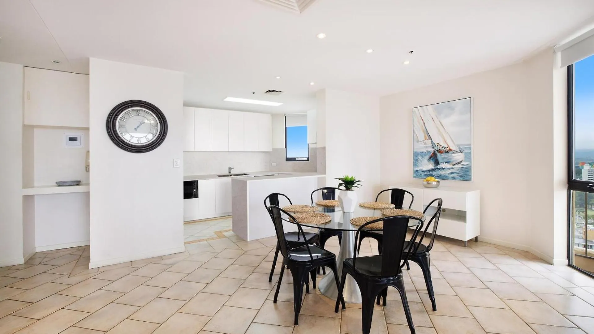 Paradise Centre Apartments Managed By Gchs Gold Coast Australia