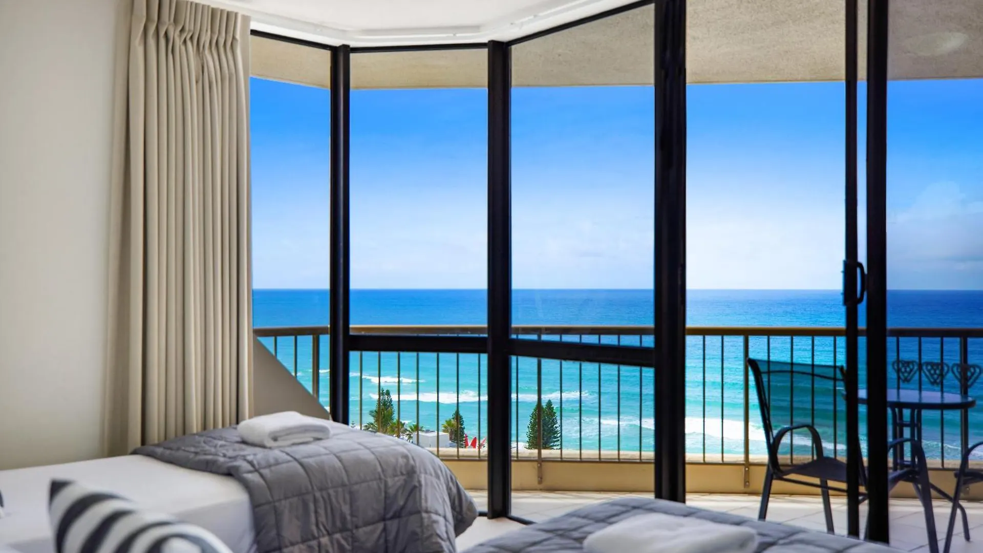 Paradise Centre Apartments Managed By Gchs Gold Coast Australia