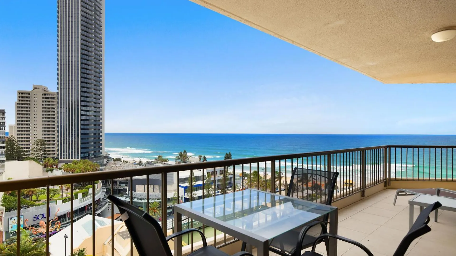 Paradise Centre Apartments Managed By Gchs Gold Coast